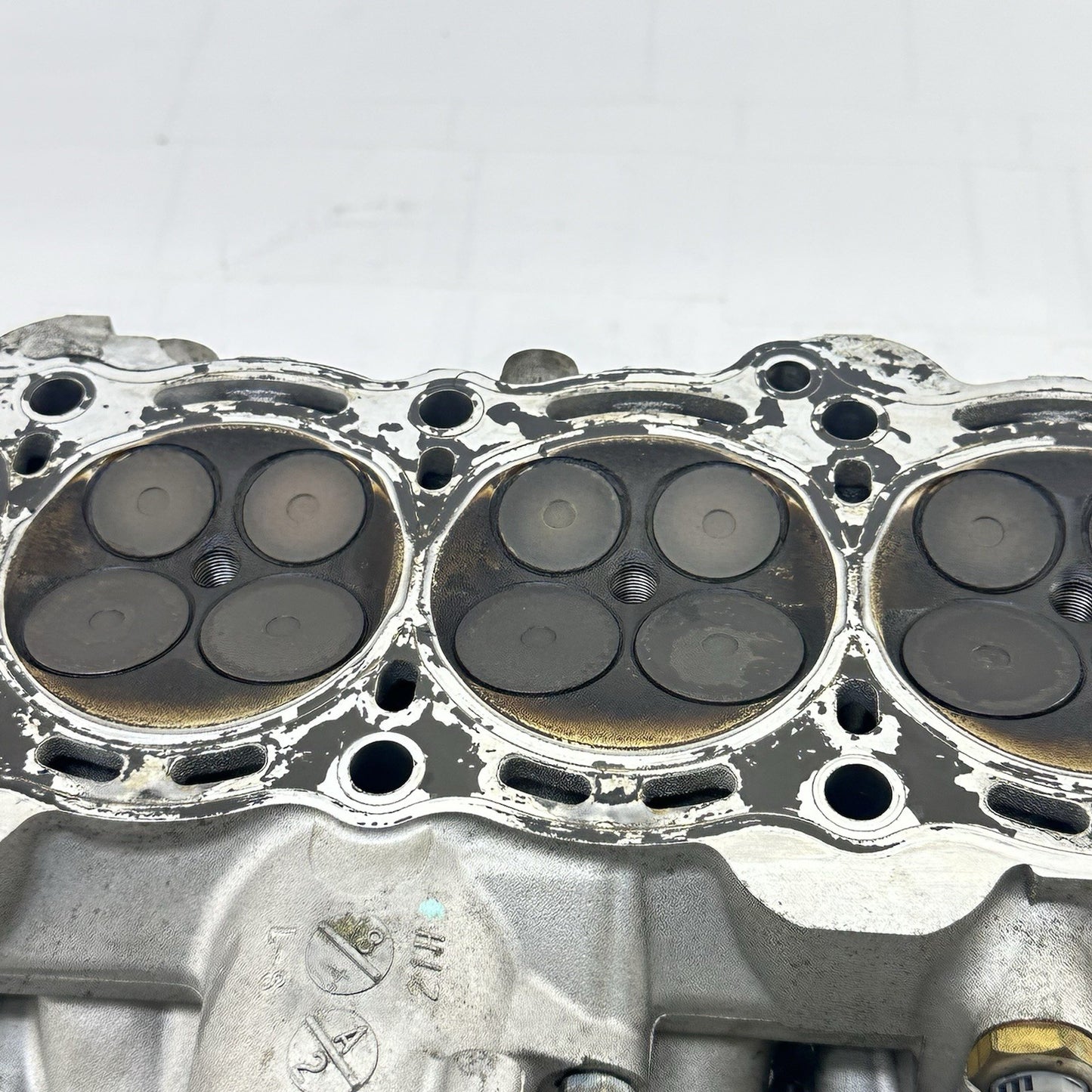 2007 - 2008 SUZUKI GSXR 1000 CYLINDER HEAD TOP END ENGINE VALVE COVER CAMSHAFT