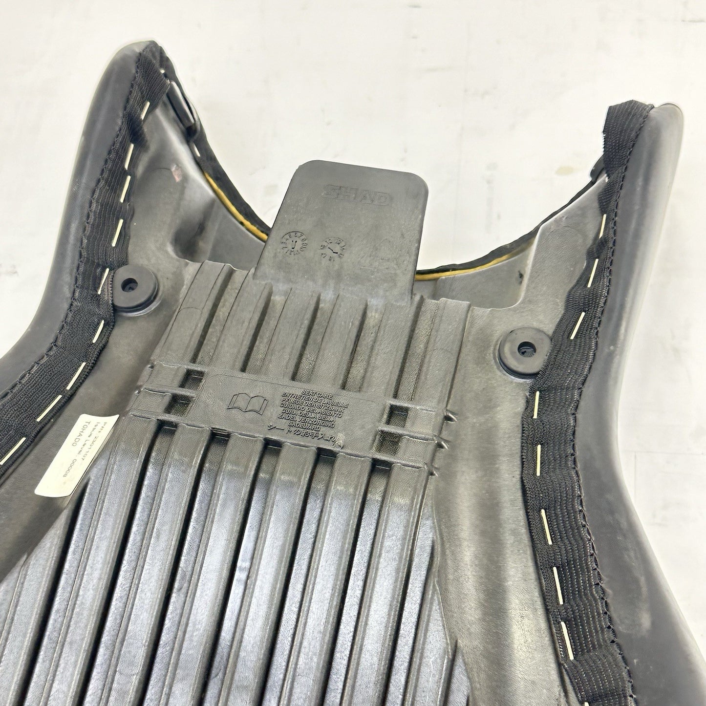 2013 - 2017 TRIUMPH DAYTONA 675R FRONT DRIVER SEAT SADDLE BLACK CUSHION