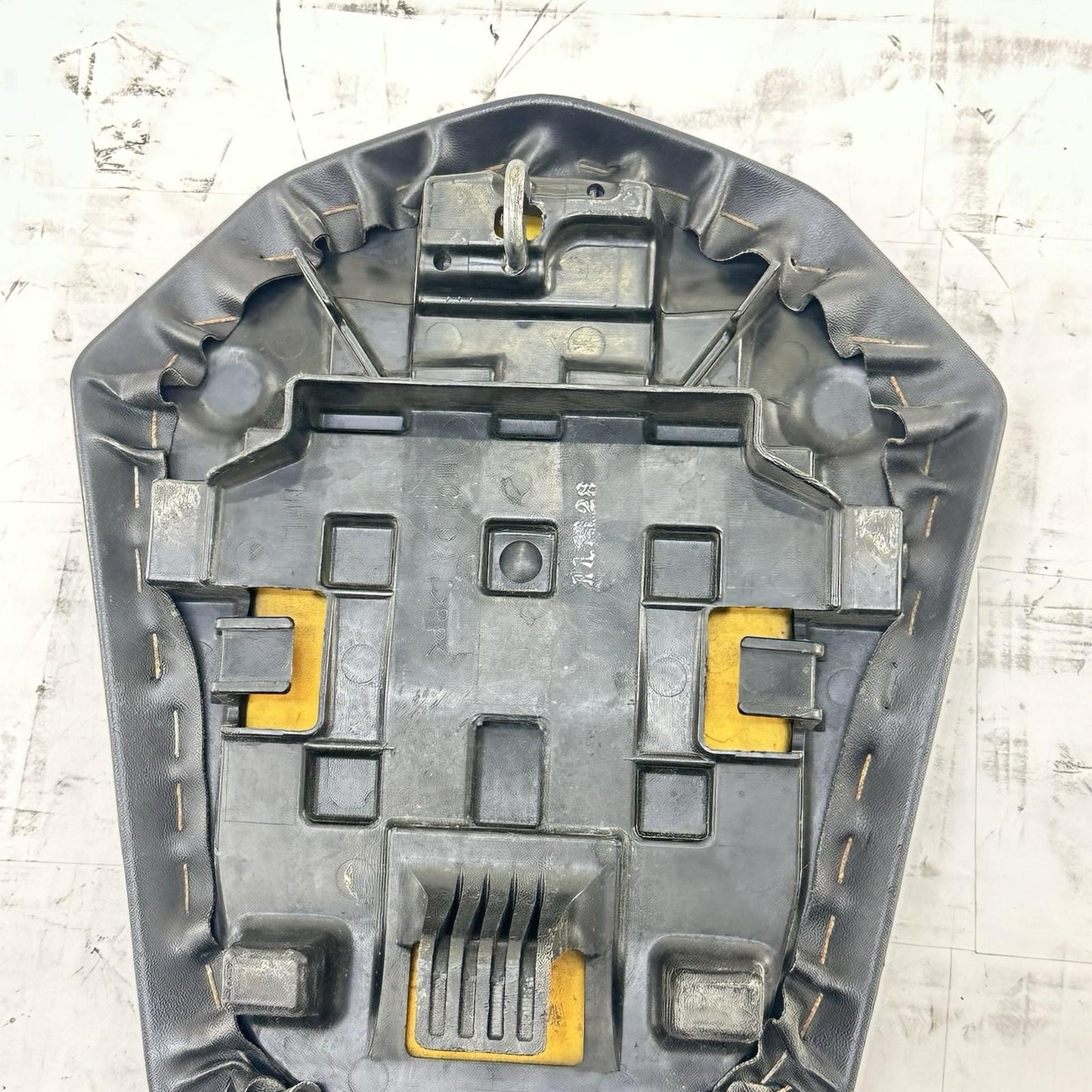 2012 - 2016 HONDA CBR1000RR REAR SEAT PILLION PASSENGER BACK TAIL CUSHION