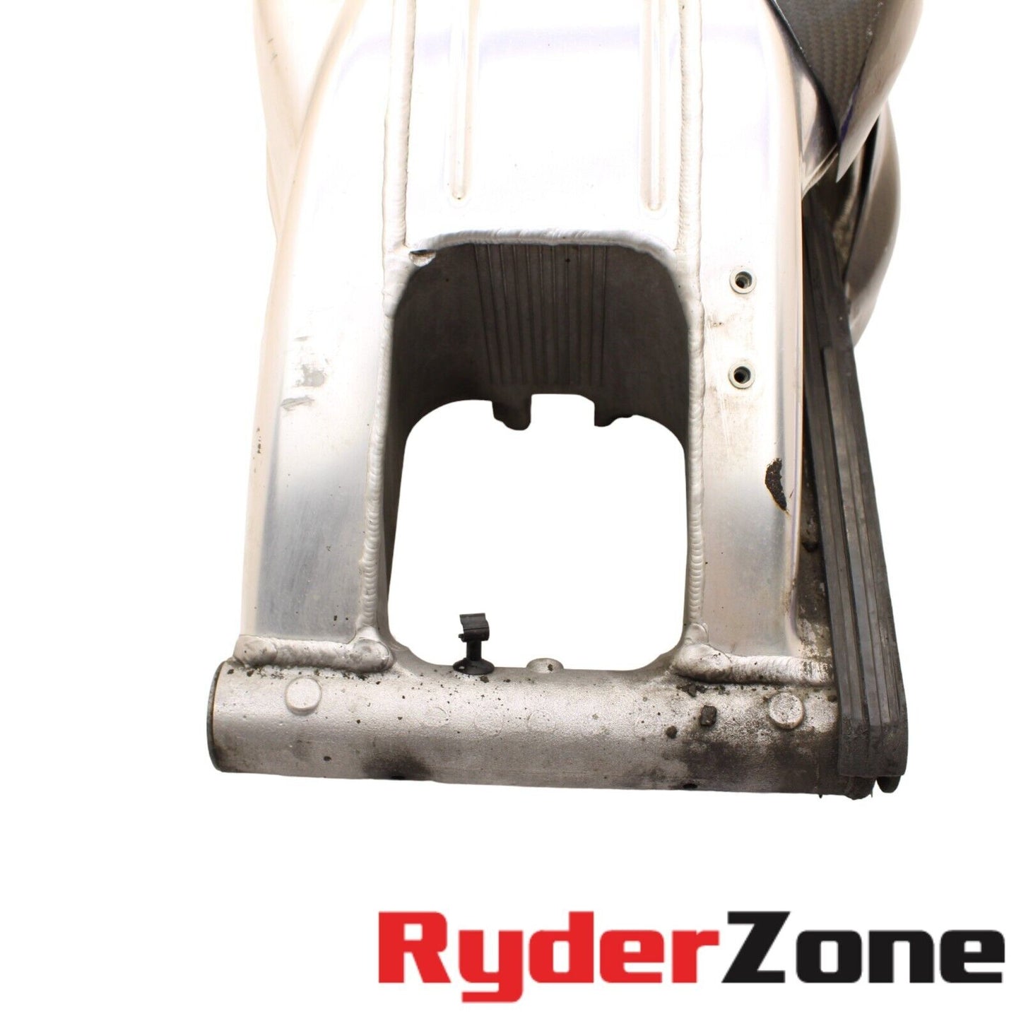 2009 - 2014 BMW S1000RR SWINGARM REAR SWING ARM WHEEL MOUNT SILVER STOCK HP4