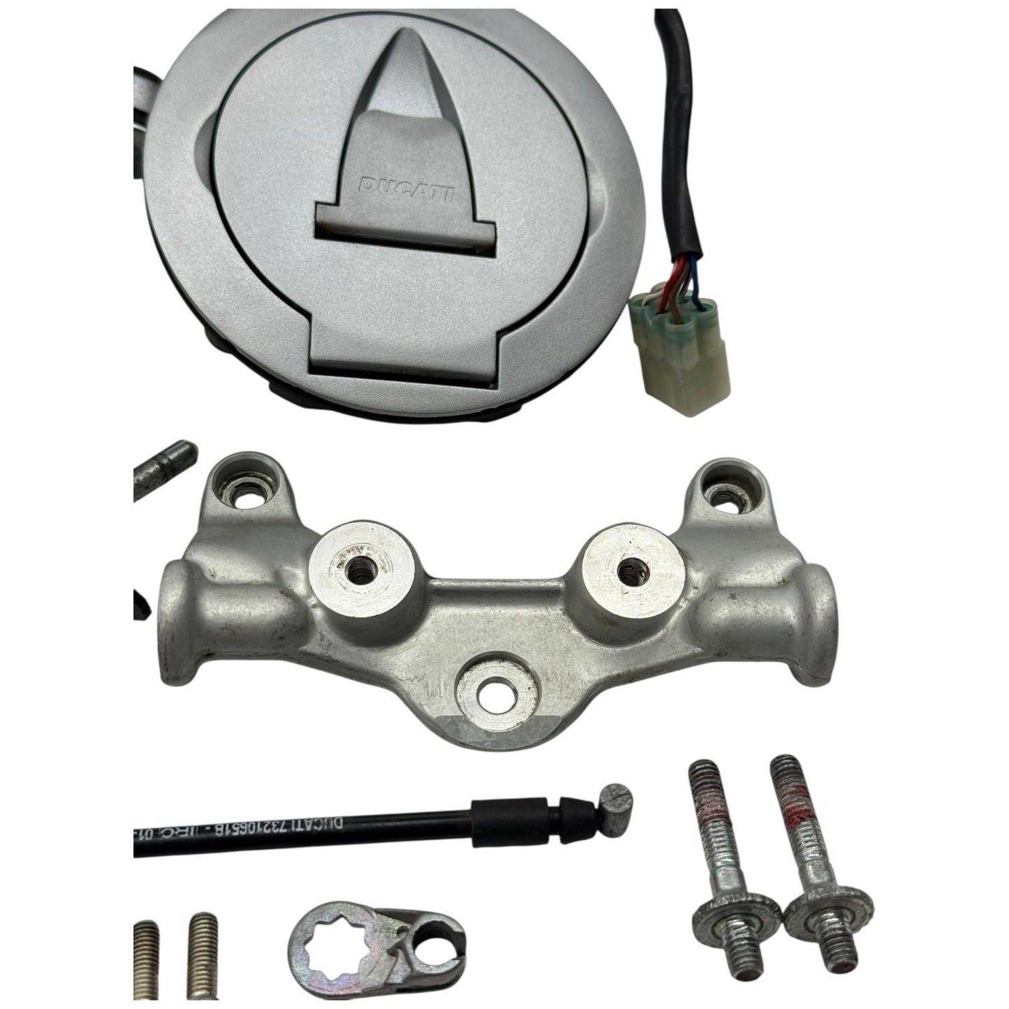 2020 - 2025 DUCATI PANIGALE V2 LOCK SET IGNITION SWITCH GAS CAP WITH KEY BOLTS