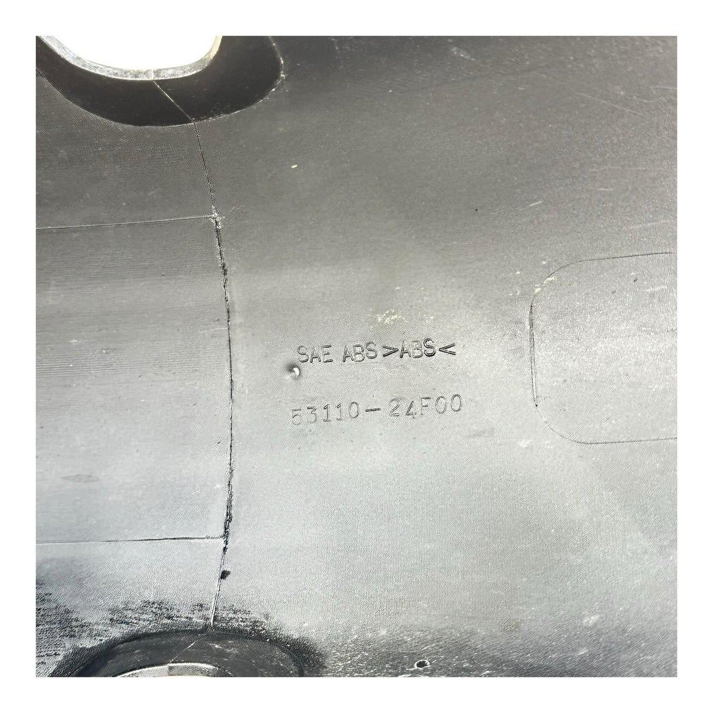 1999 - 2007 SUZUKI HAYABUSA FRONT FENDER WHEEL COVER PLASTIC BLACK 53110 -24F00