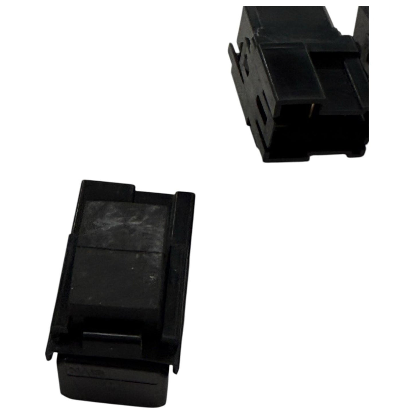 2015 - 2019 YAMAHA YZF R1 RELAY FUSE BOX ELECTRICAL SYSTEM STOCK BLACK