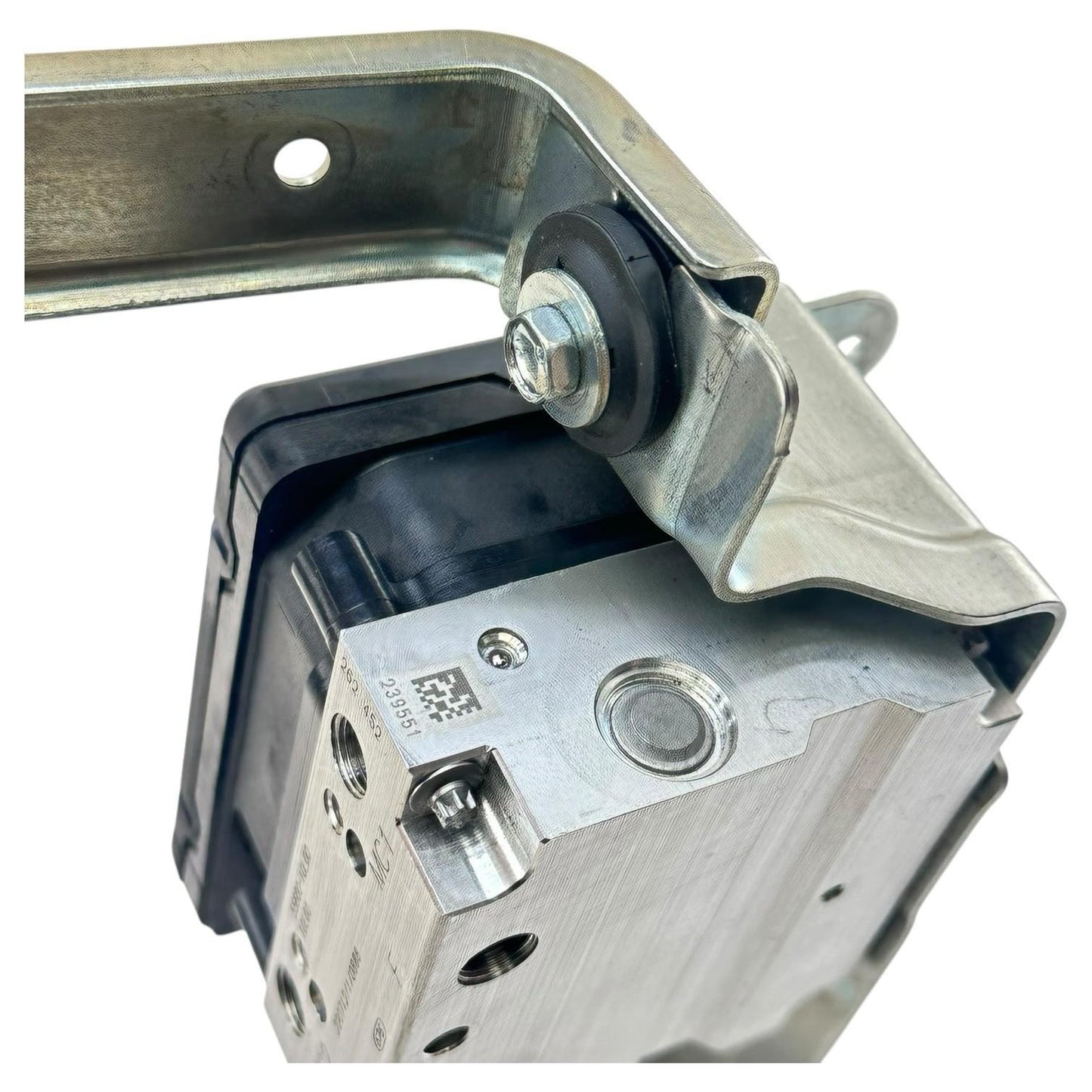 2022 - 2024 SUZUKI HAYABUSA ABS BRAKE PUMP MODULE UNIT BRACKET OEM 55600-10L00