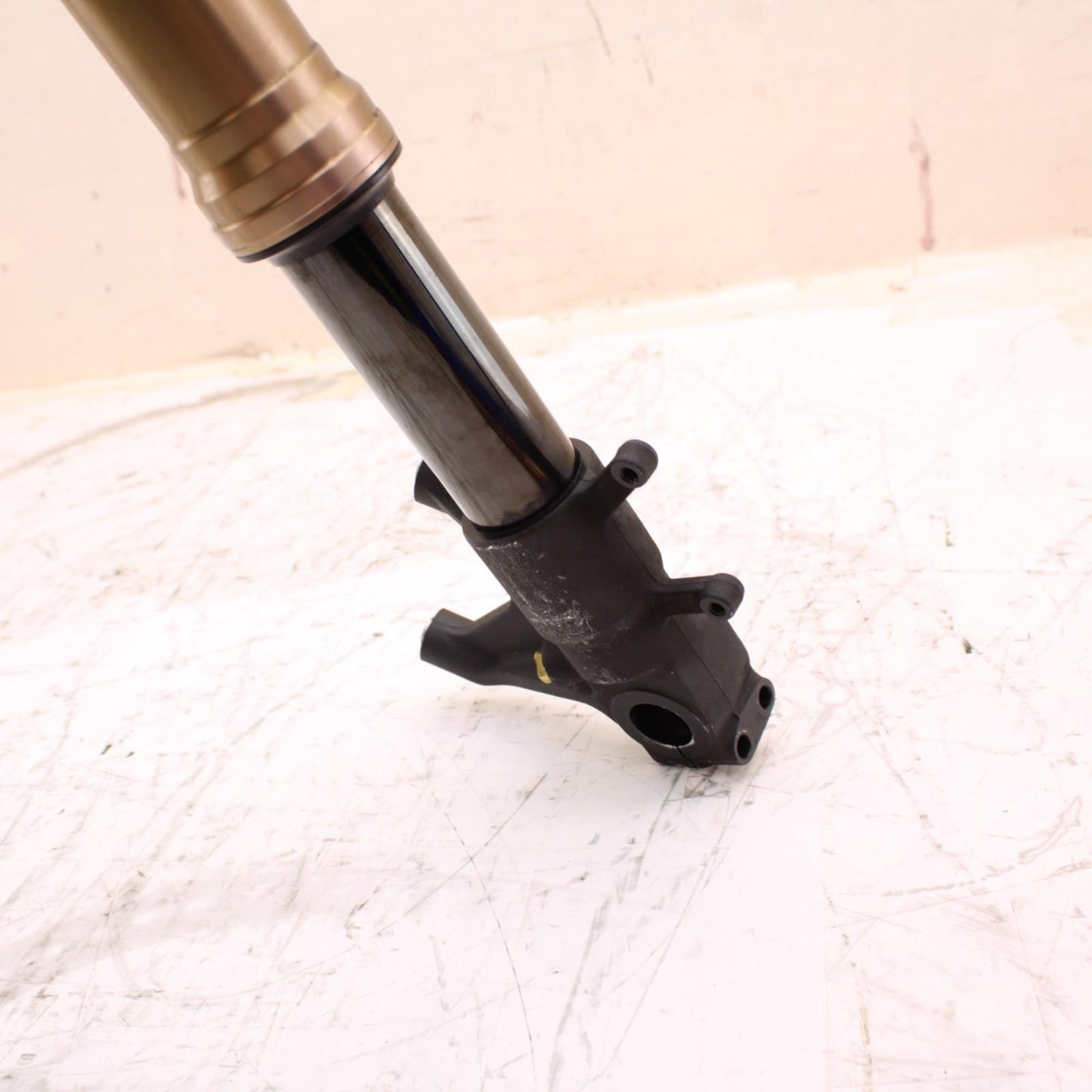 2008 - 2018 SUZUKI HAYABUSA FRONT FORKS SHOCK SUSPENSION SET LEFT RIGHT STOCK