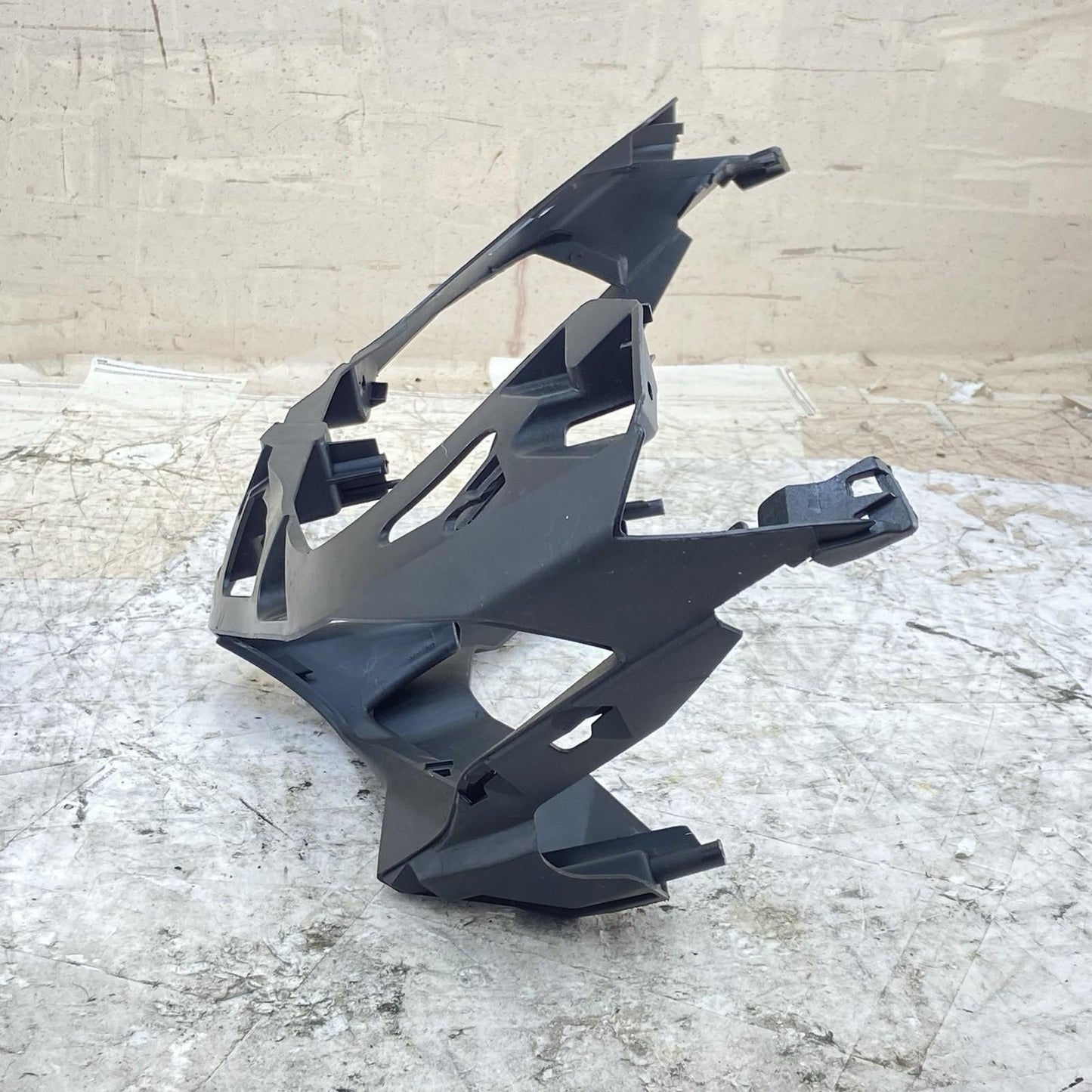 2015 - 2021 YAMAHA YZF R3 HEADLIGHT FAIRING UPPER FRONT COWL TRIM PLASTIC STOCK