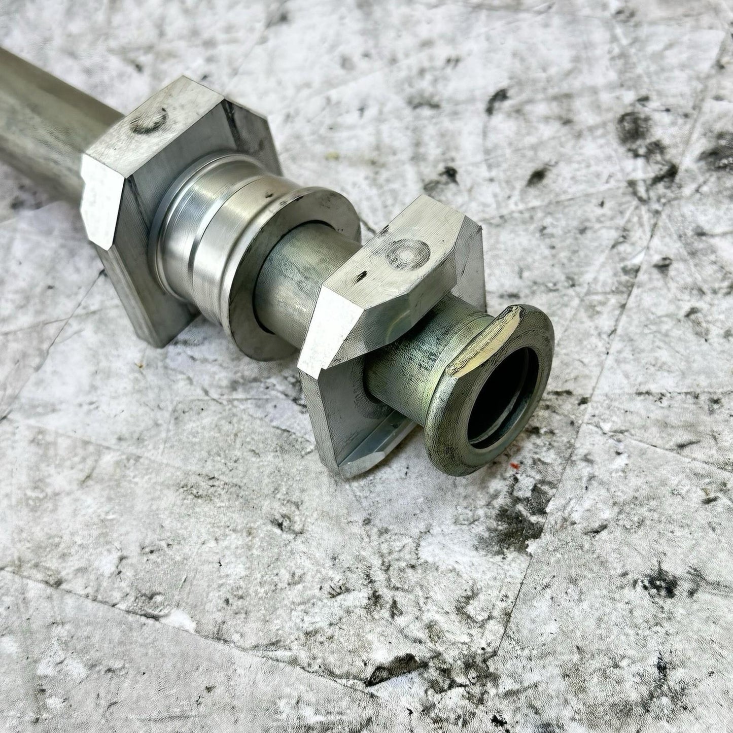 2017 - 2025 SUZUKI GSXR 1000 REAR AXLE BACK WHEEL RIM PIVOT BOLT SPACERS SET OEM