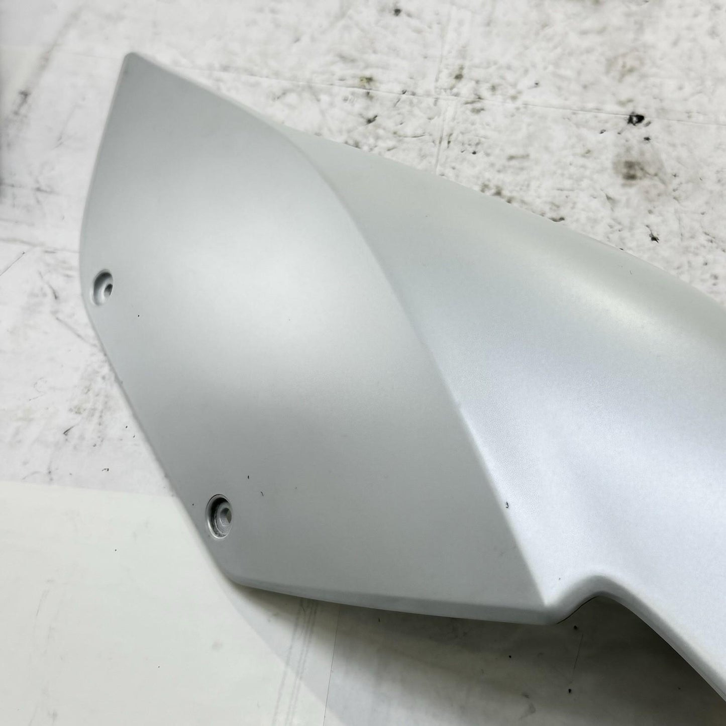 2016 - 2019 DUCATI 959 PANIGALE REAR LEFT TAIL FAIRING SIDE PLASTIC TRIM WHITE