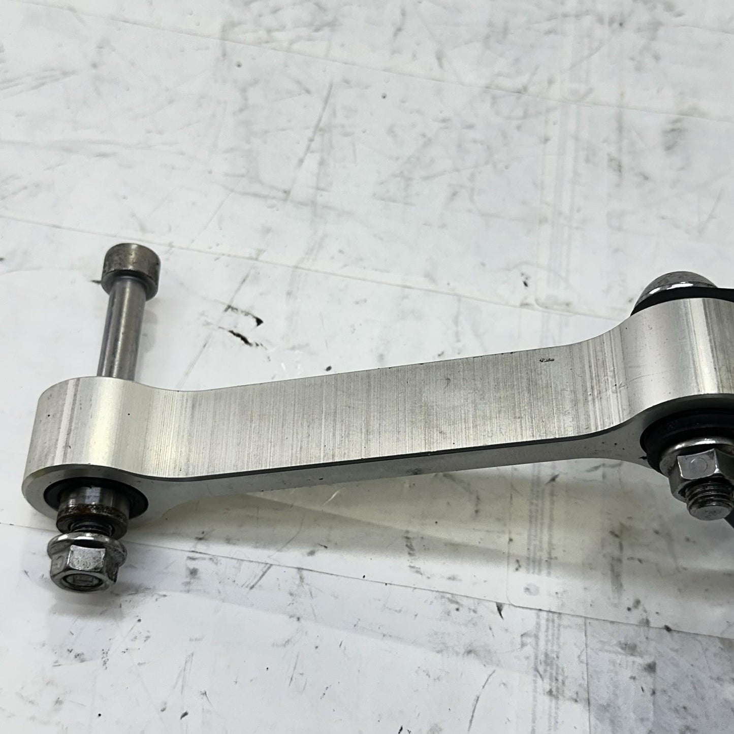 2013 - 2017 TRIUMPH DAYTONA 675 DOG BONE REAR SHOCK LINKAGE BACK BRACKET OEM