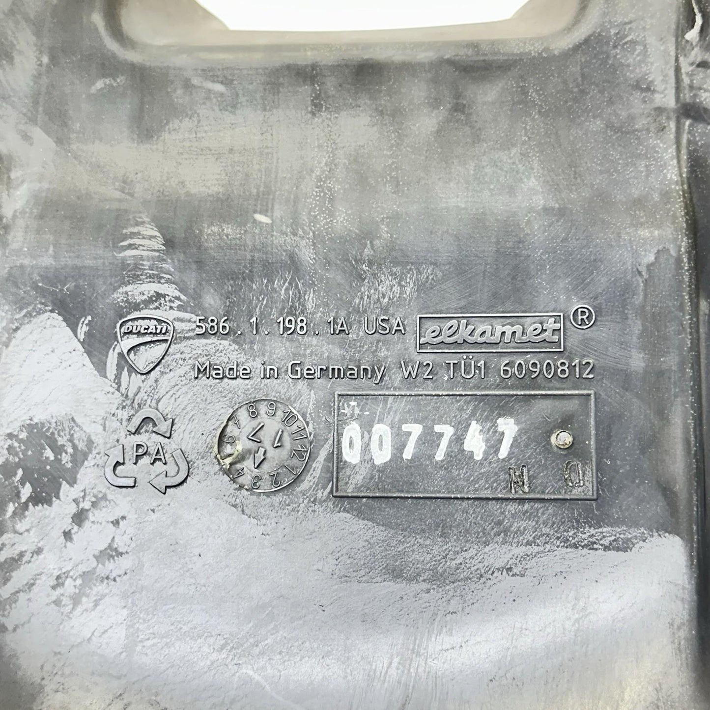 2016 - 2018 DUCATI HYPERMOTARD 939 FUEL TANK GAS PETROL RESERVOIR PLASTIC OEM