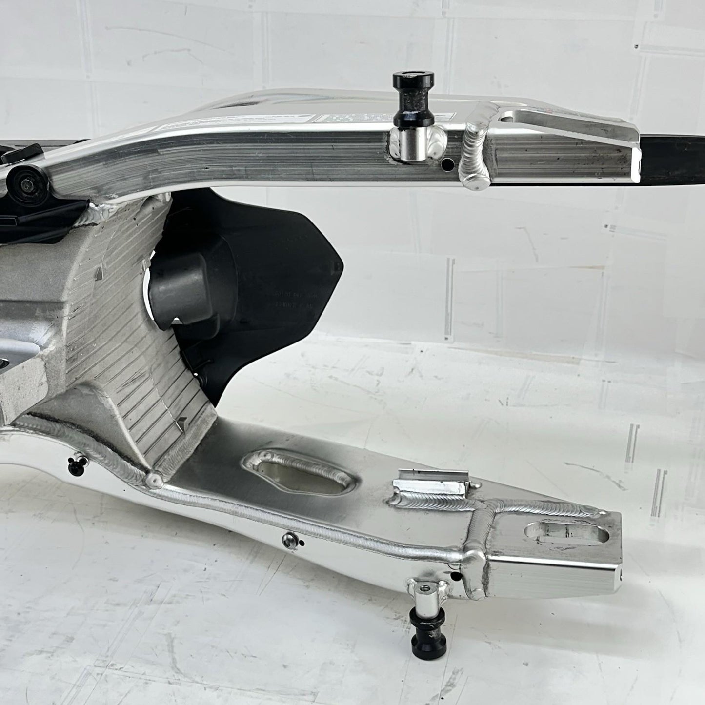 2017 - 2019 HONDA CBR 1000RR SP SWINGARM REAR SHOCK WHEEL FRAME FENDER PLASTIC