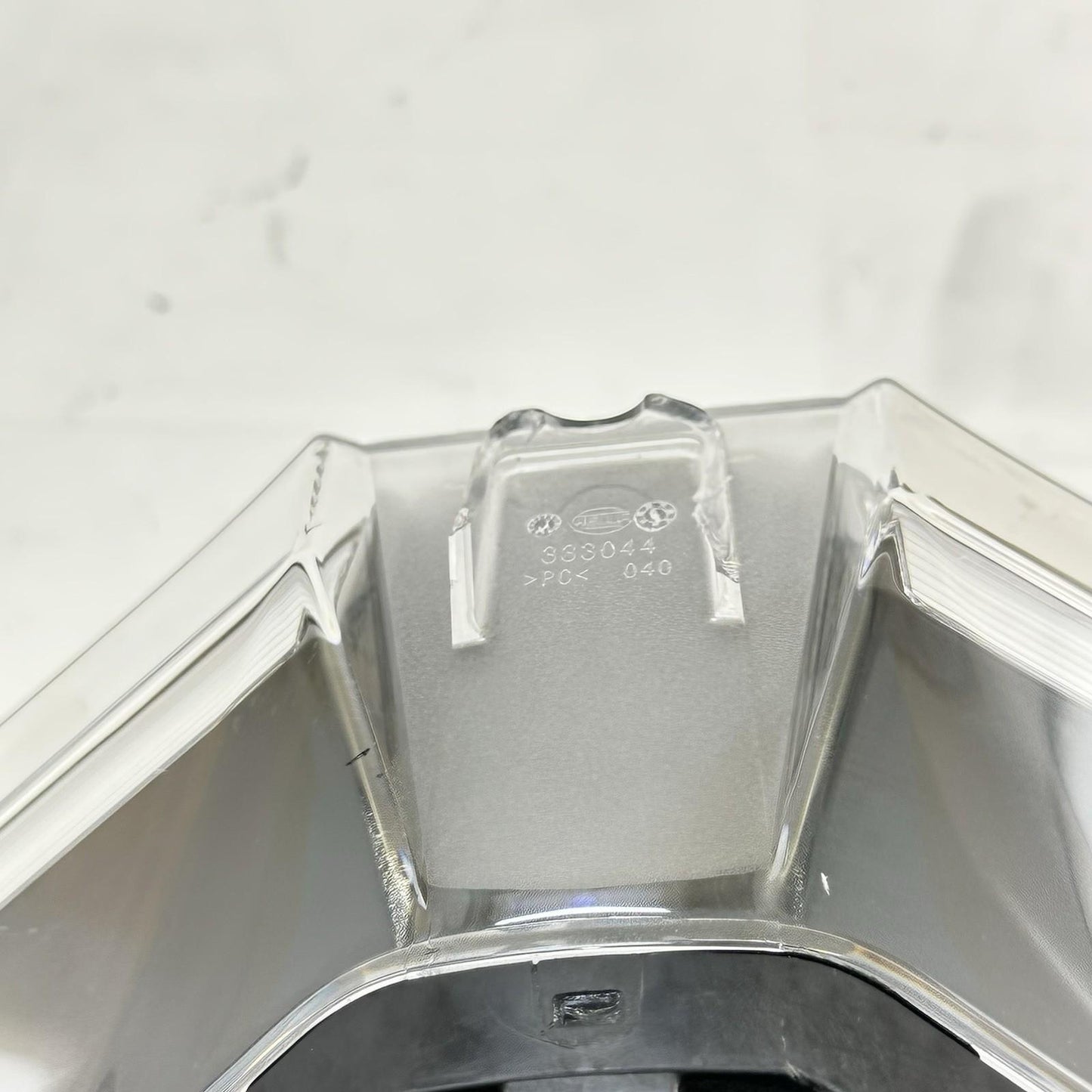 2018 - 2024 DUCATI PANIGALE V4S HEADLIGHT FRONT MAIN LIGHT LAMP *BROKEN TAB*