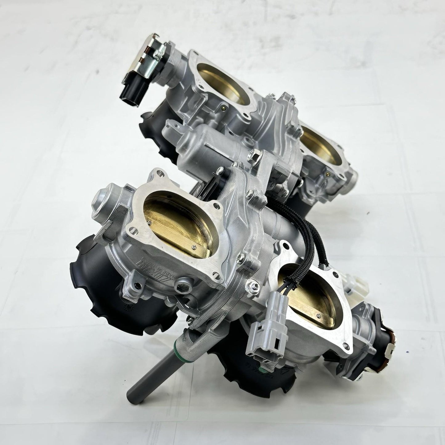 2018 - 2024 DUCATI PANIGALE V4S THROTTLE BODY FUEL INJECTORS STOCK