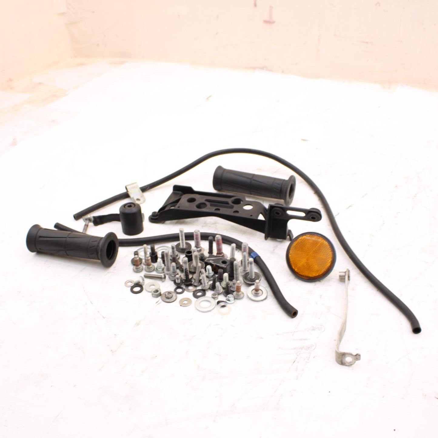 2011 - 2015 KAWASAKI NINJA ZX10R BOLTS SET HARDWARE MOUNTING PARTS NUTS SCREWS