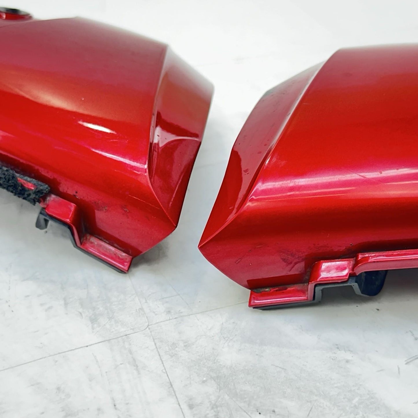 2009 - 2014 YAMAHA YZF R1 AIR INTAKE DUCTS RAM TUBES PAIR RED STOCK