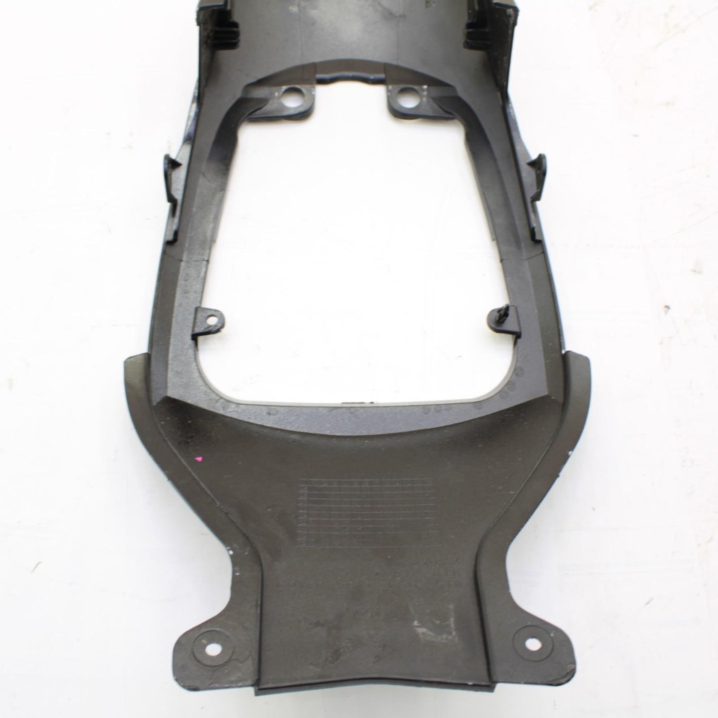 2006 2007 SUZUKI GSXR600 GSXR750 REAR TAIL FAIRING PLASTIC RED CENTER BLACK