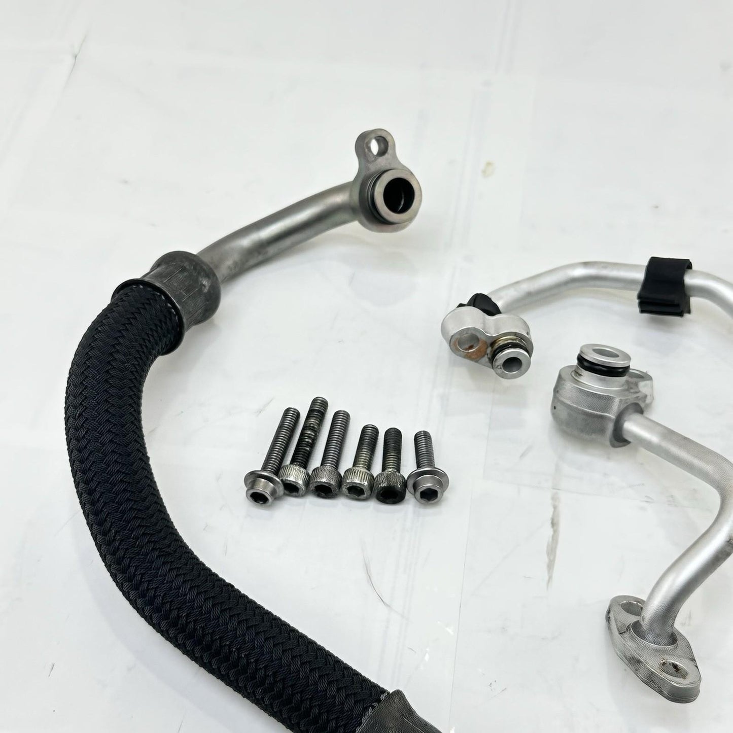 2016 - 2019 YAMAHA YZF R1 OIL COOLER LINES RADIATOR PIPES HOSES ENGINE MOTOR SET