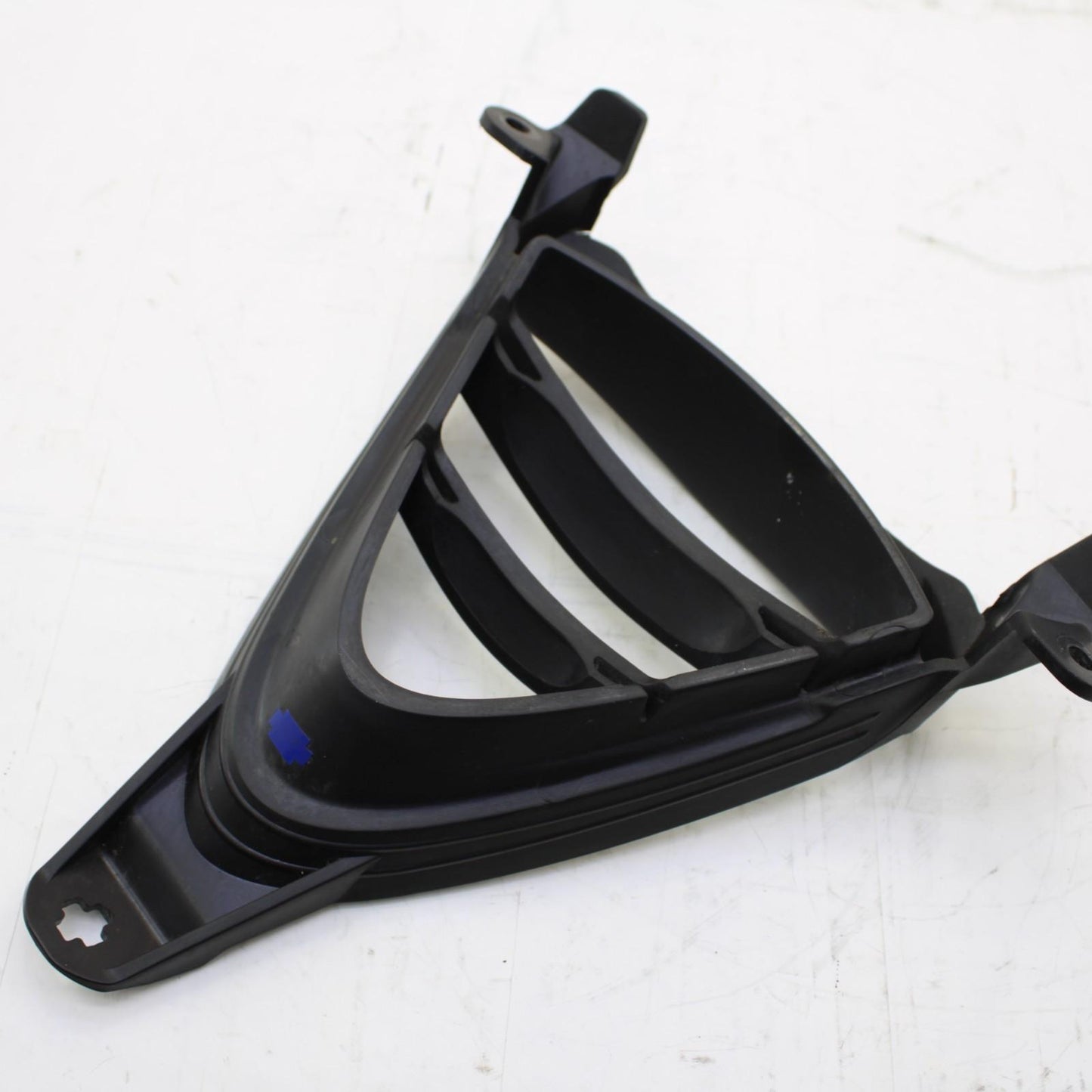 2009 - 2012 TRIUMPH Daytona 675 INTAKE GRILLE Front Center Air owl Fairing
