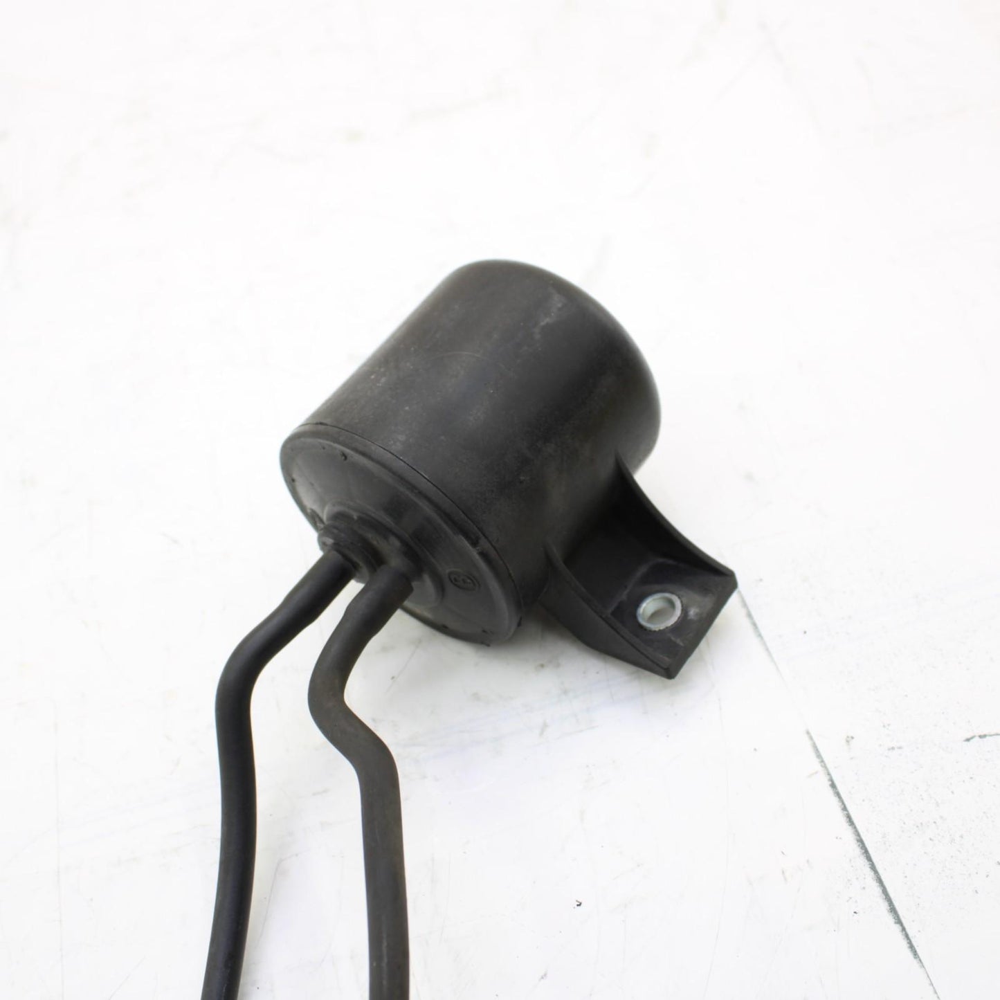 2009 - 2012 TRIUMPH DAYTONA 675 R AIR SOLENOID VALVE & HOSES ENGINE MOTOR