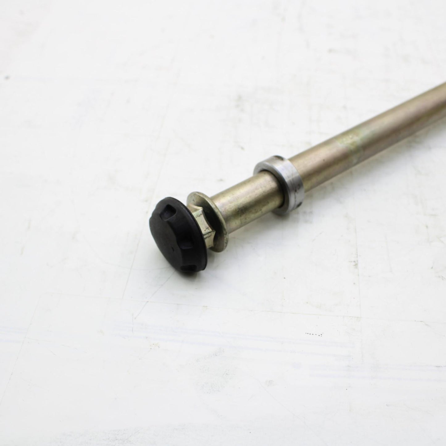 2009 - 2012 Triumph Daytona 675R 675 SWINGARM AXLE REAR BOLT & Nut Spindle