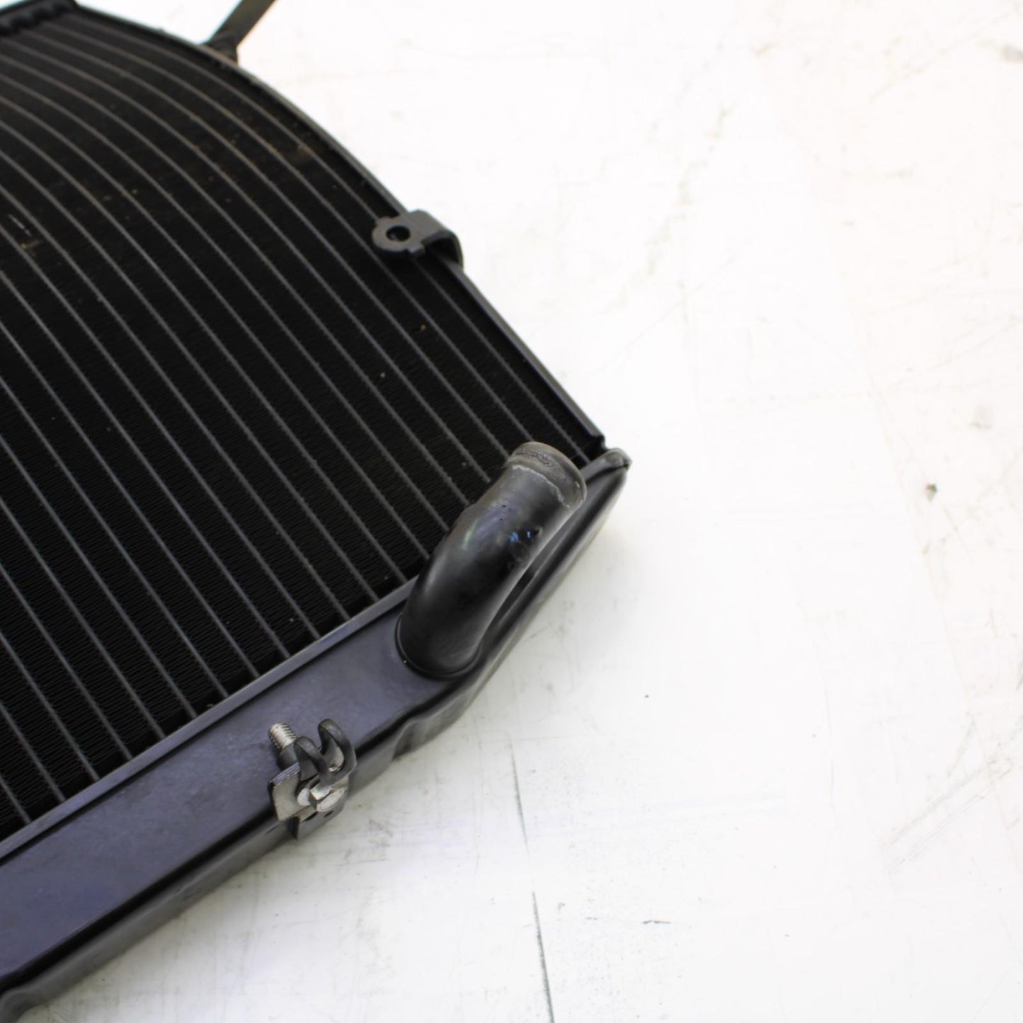 2009 - 2012 TRIUMPH DAYTONA 675R R RADIATOR ENGINE COOLING SYSTEM MOTOR