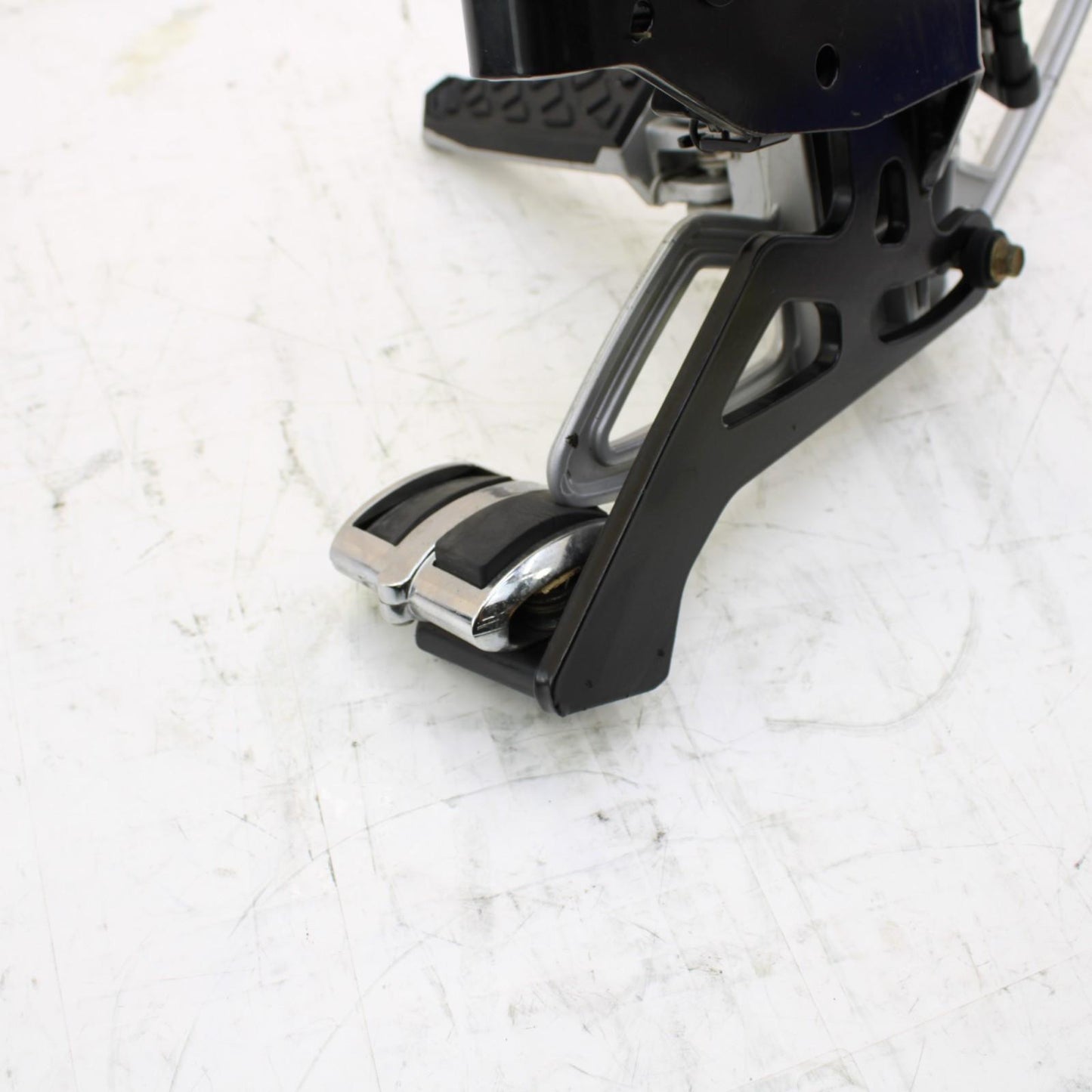 2008 2009 CAN-AM SPYDER GS LEFT REARSET BRAKE PEDAL FOOT PEG BRACKET SILVER