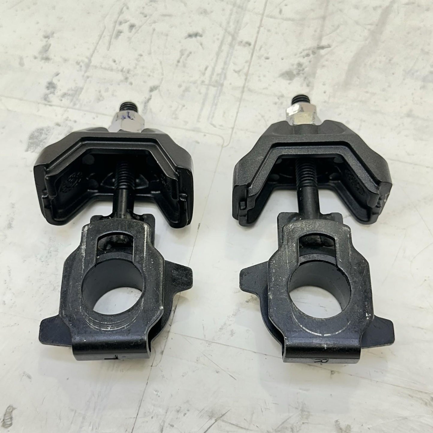 2017 - 2023 KAWASAKI NINJA EX650 REAR WHEEL AXLE ADJUSTERS BACK SET PAIR STOCK
