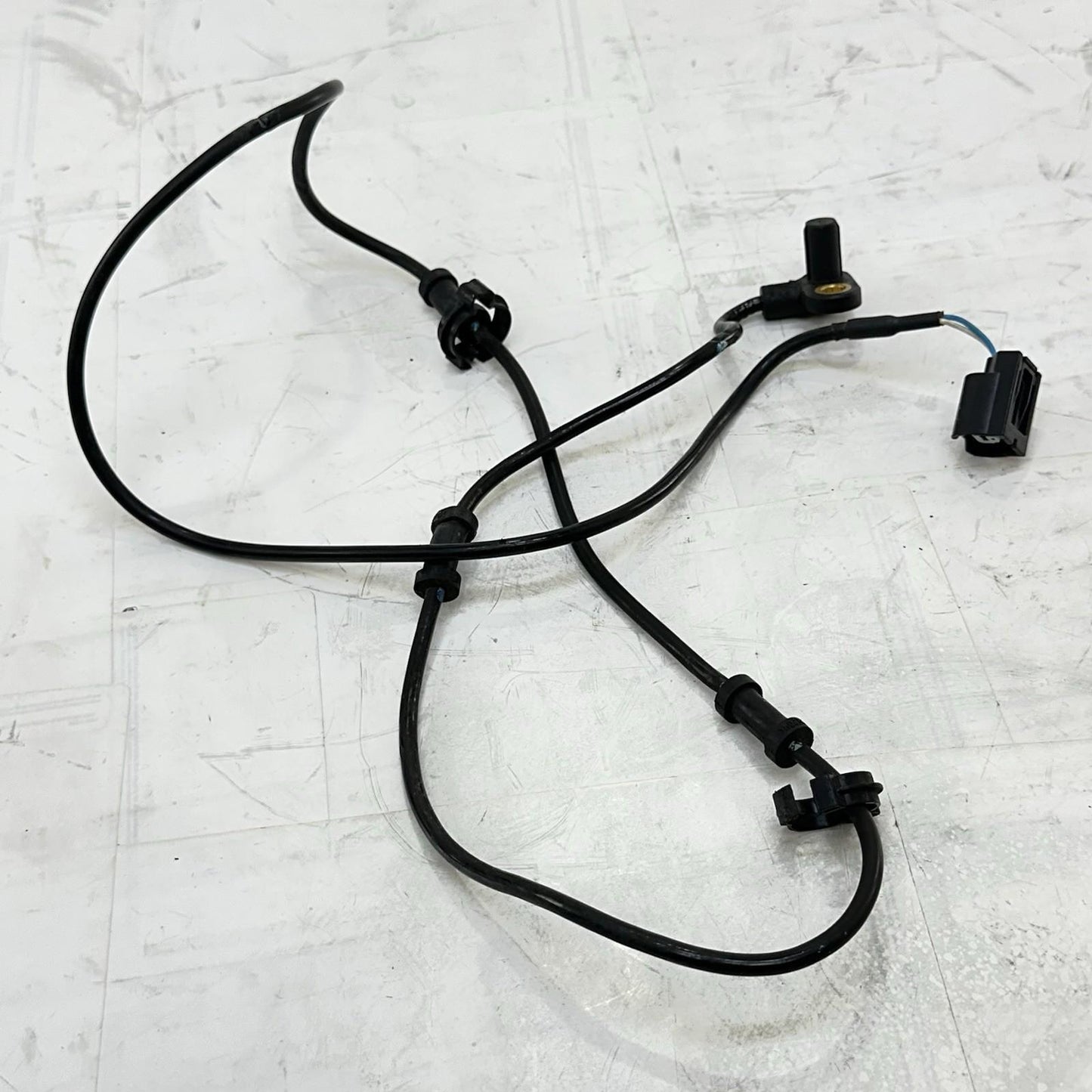 2017 - 2019 HONDA CBR1000RR REAR ABS BRAKE SENSOR BACK WHEEL SPEED WIRE STOCK