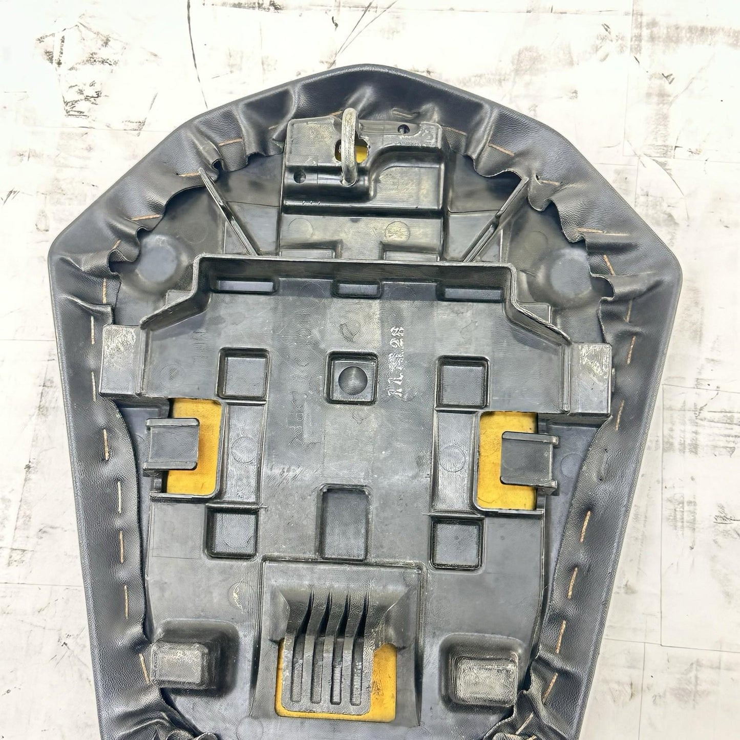 2012 - 2016 HONDA CBR1000RR REAR SEAT PILLION PASSENGER BACK TAIL CUSHION