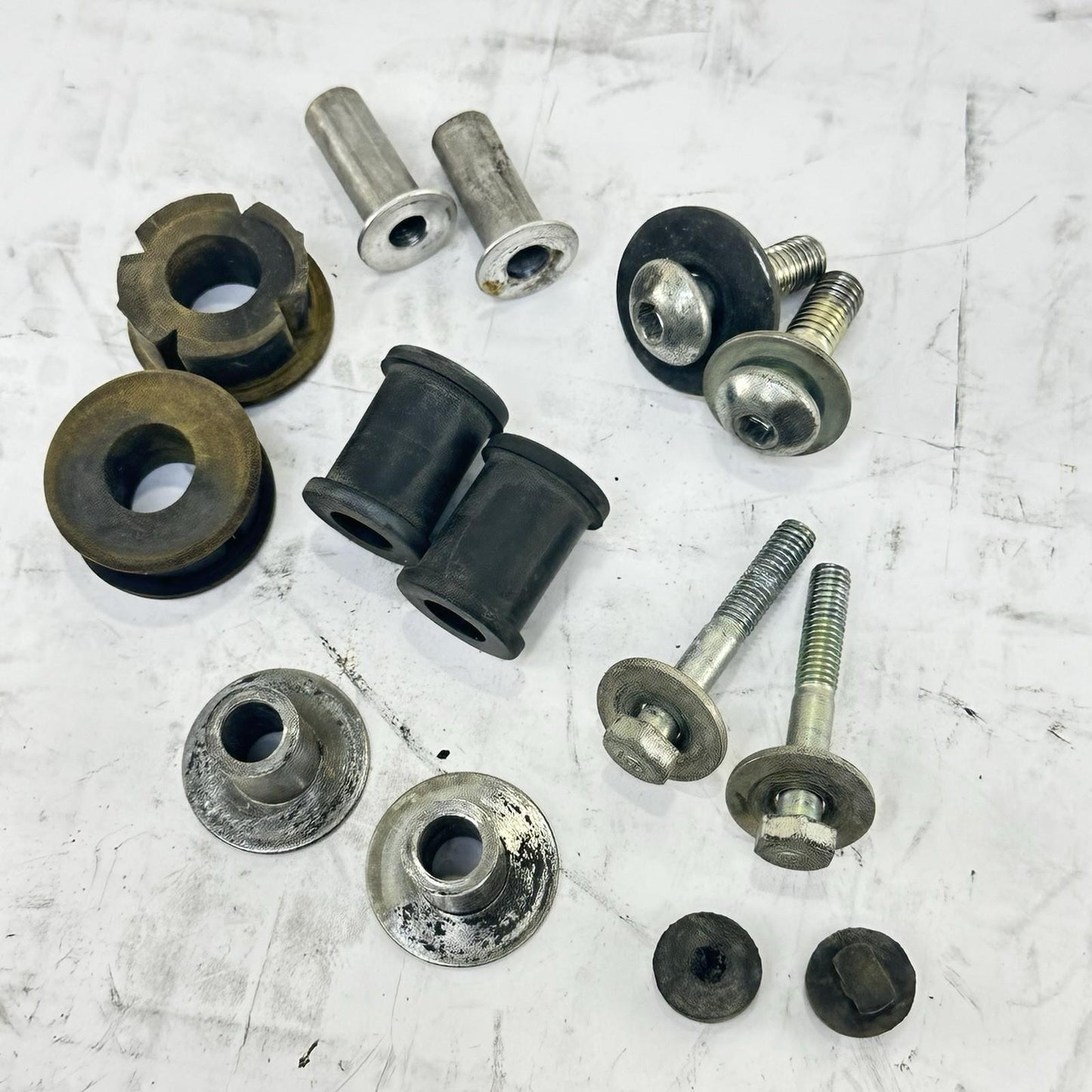 2007 - 2012 HONDA CBR600RR FUEL TANK BOLTS GAS PETROL RESERVOIR HARDWARE SCREWS