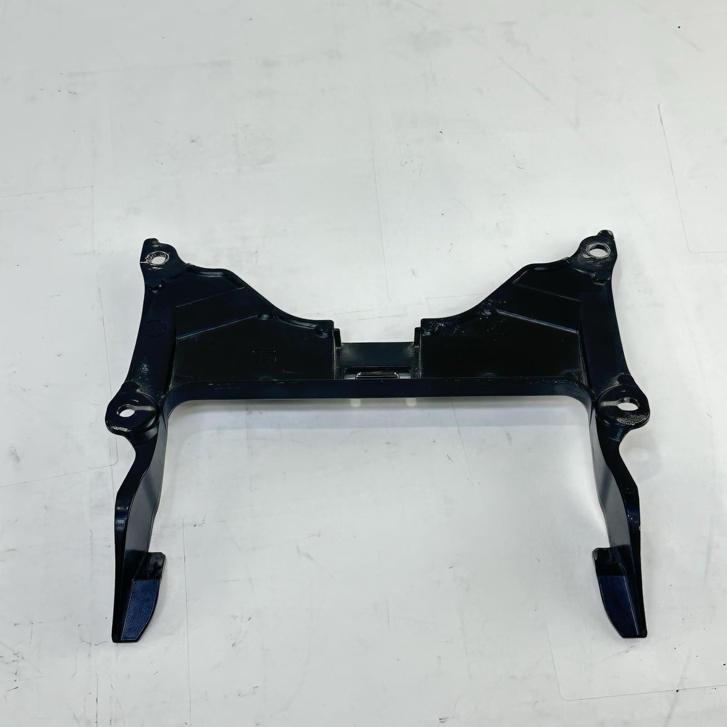 2009 - 2011 YAMAHA YZF R1 SUBFRAME BRACKET REAR TAIL MOUNT BRACE BLACK STOCK