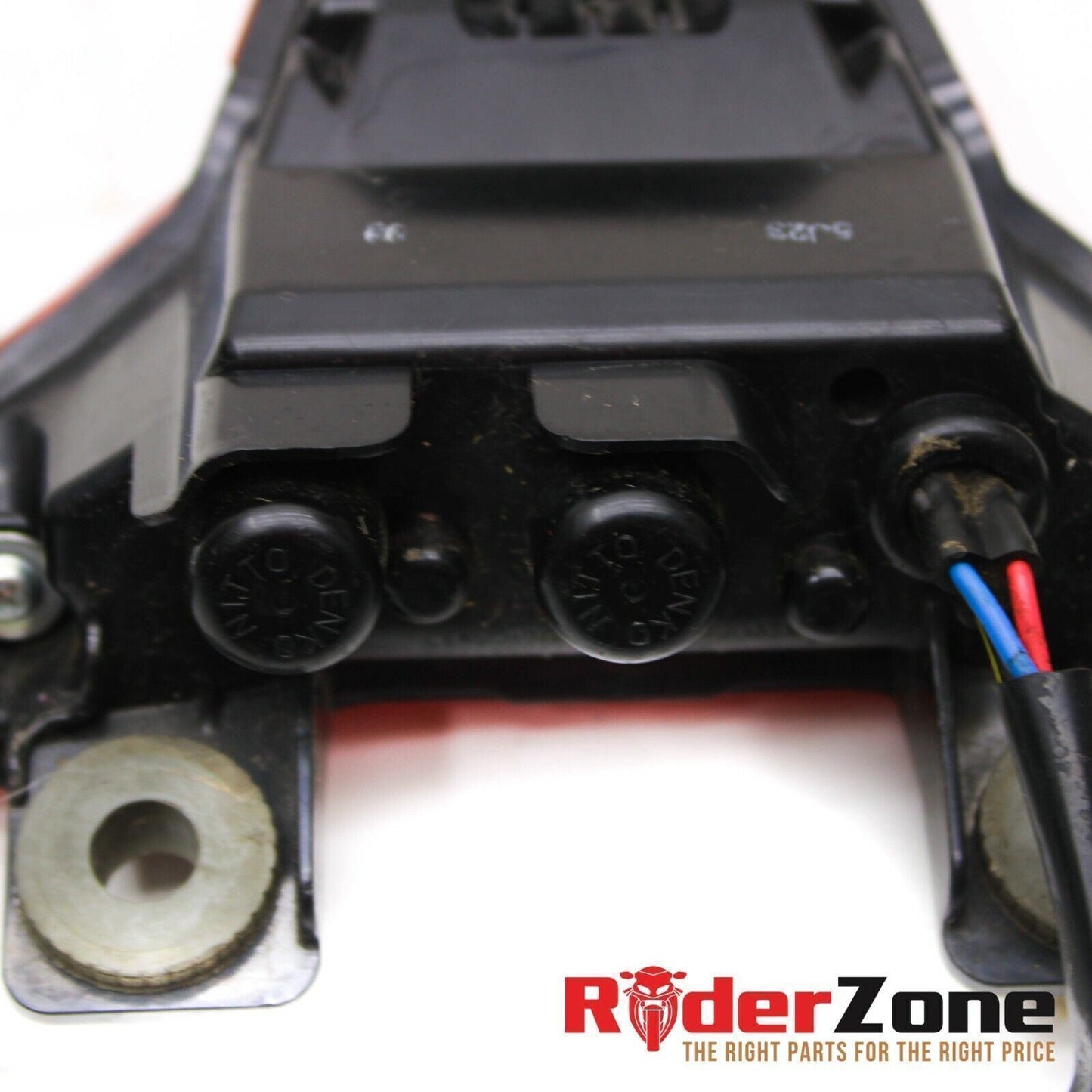 2016 - 2019 KAWASAKI NINJA ZX10R TAIL LIGHT REAR BRAKE LIGHTS RED BRAKING OEM