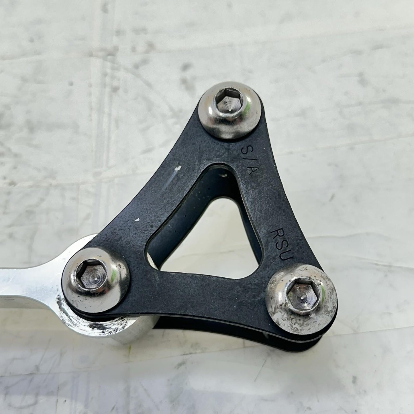 2013 - 2017 TRIUMPH DAYTONA 675 DOG BONE REAR SHOCK LINKAGE BACK BRACKET OEM