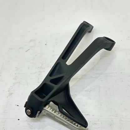 2013 - 2017 TRIUMPH DAYTONA 675R PASSENGER PEGS REAR FOOT REST LEFT RIGHT SET