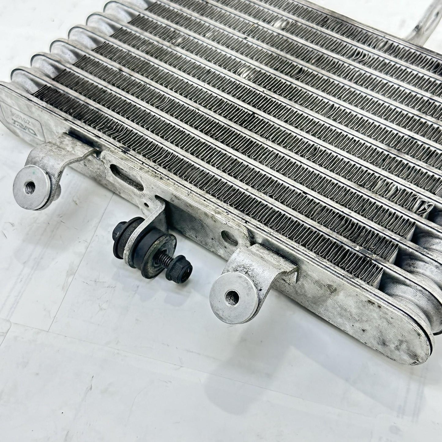 2016 - 2019 YAMAHA YZF R1 LOWER RADIATOR OIL COOLER ENGINE MOTOR COOLING STOCK