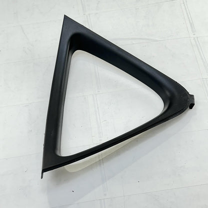 2013 - 2017 TRIUMPH DAYTONA 675 FRONT INFILL FAIRING LOWER RADIATOR V COWL STOCK