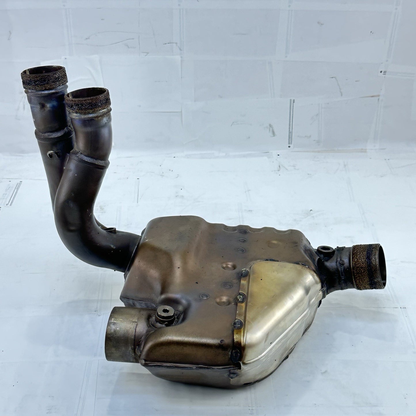 2021 - 2026 APRILIA RSV4 EXHAUST CATALYTIC MID PIPES CAT SET STOCK