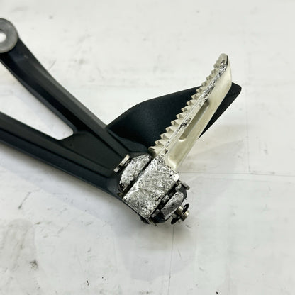 2013 - 2017 TRIUMPH DAYTONA 675R PASSENGER PEGS REAR FOOT REST LEFT RIGHT SET