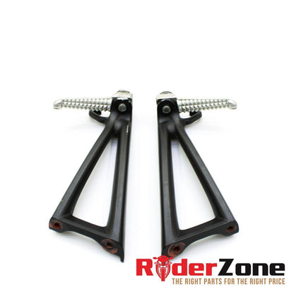 2008 - 2016 YAMAHA YZF R6 PASSENGER PEGS FOOT REST REAR SET BLACK RIGHT LEFT
