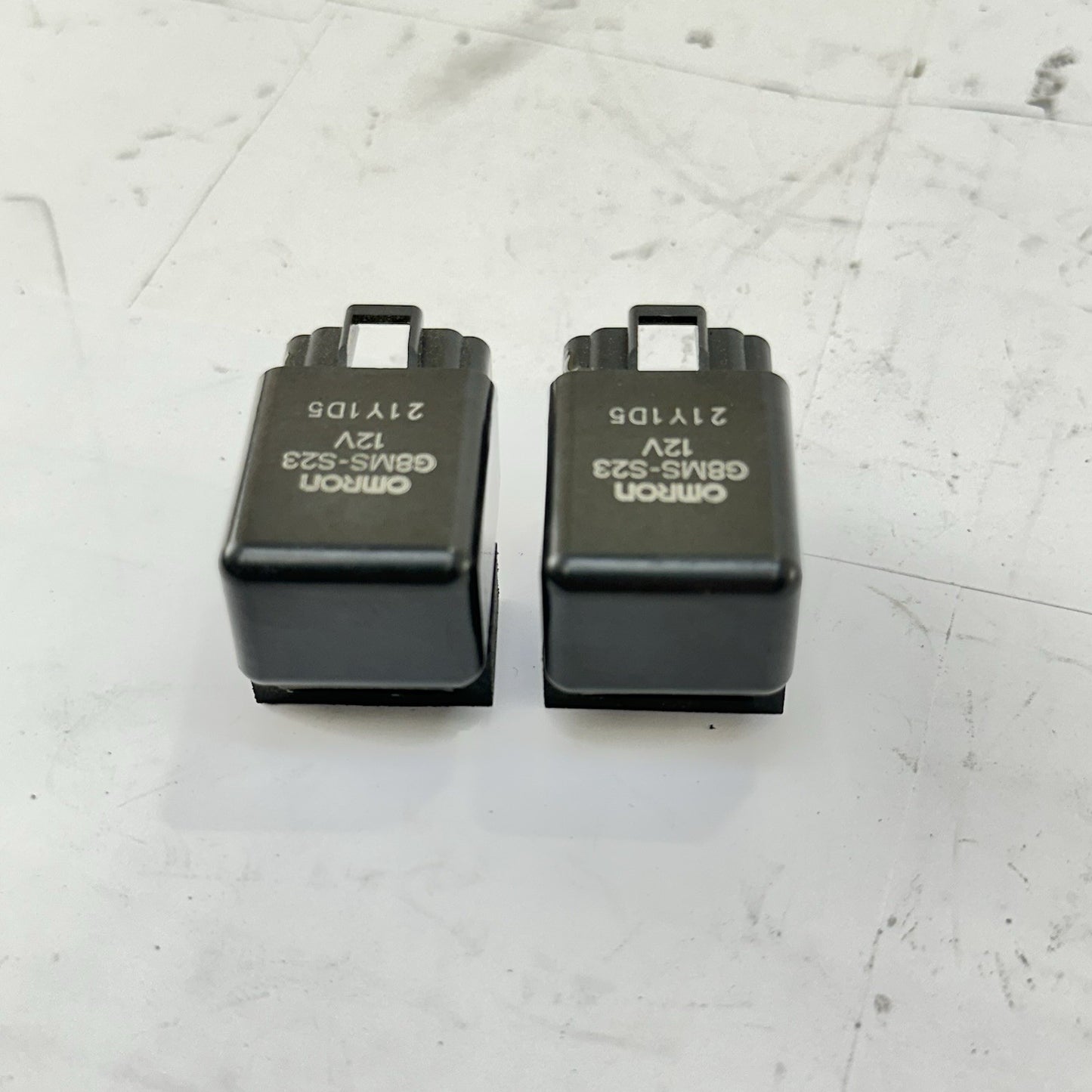 2011 - 2026 SUZUKU GSXR 600 GSXR 750 RELAYS SWITCHES PAIR STOCK OEM