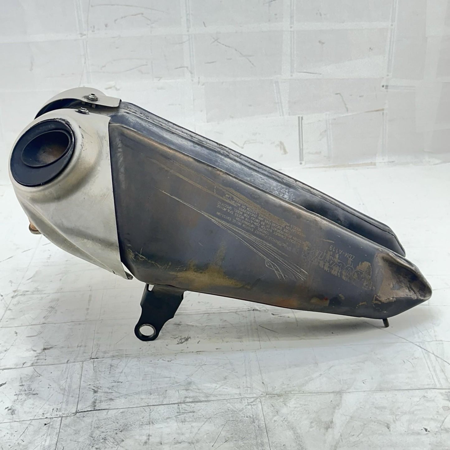 2016 - 2019 DUCATI PANIGALE 959 EXHAUST MUFFLER PIPE SLIP ON SILENCER *DENTED*