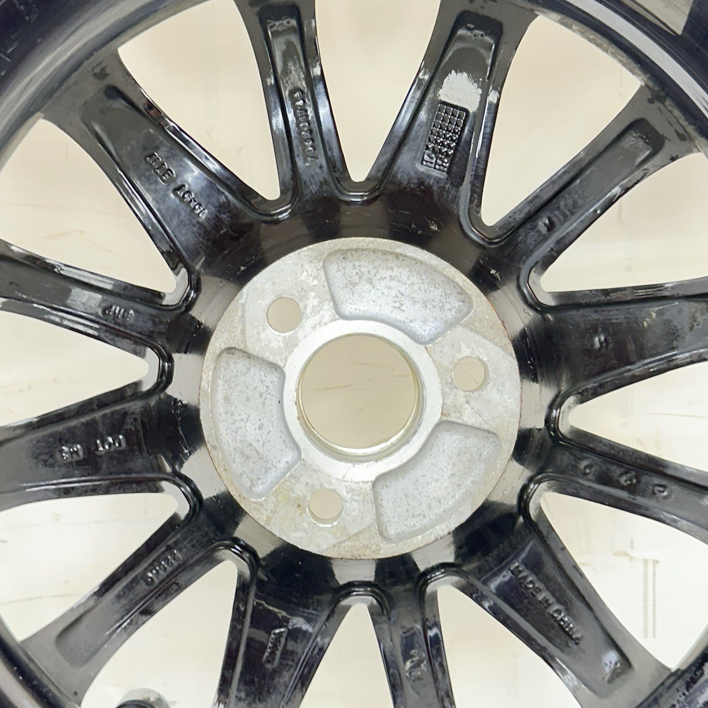 2016 CAN-AM SPYDER RT FRONT WHEEL RIM TIRE RUBBER SILVER CHROME STOCK