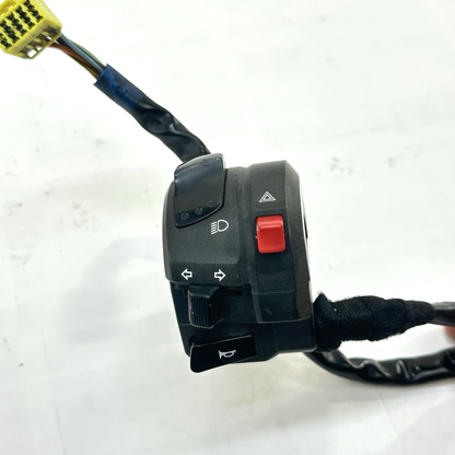 2006 2007 SUZUKI GSXR 600 GSXR 750 LEFT SWITCH HORN LIGHTS CONTROL BUTTONS