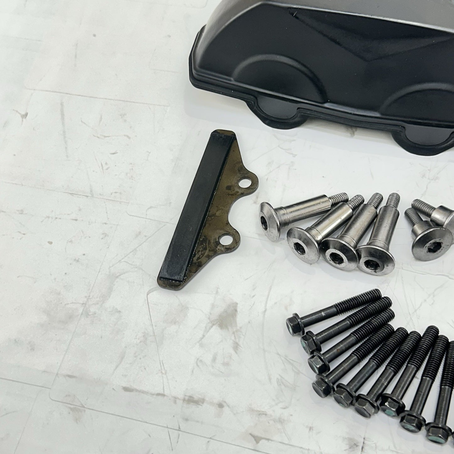 2013 - 2017 TRIUMPH DAYTONA 675R CYLINDER HEAD CAMSHAFT TOP END RODS COVER STOCK