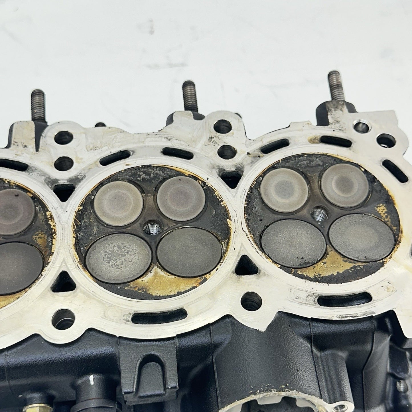 2013 - 2017 TRIUMPH DAYTONA 675R CYLINDER HEAD CAMSHAFT TOP END RODS COVER STOCK