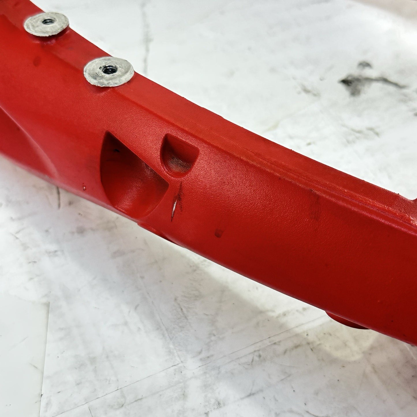 2013 - 2017 TRIUMPH DAYTONA 675R SUBFRAME REAR UNDERTAIL BACK SEAT FRAME RED
