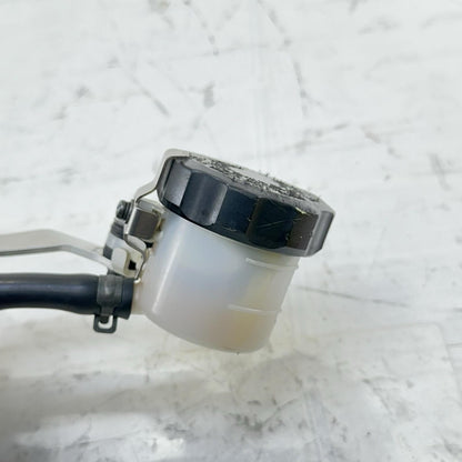 2017 - 2019 HONDA CBR1000RR FRONT BRAKE MASTER CYLINDER RESERVOIR LEVER STOCK
