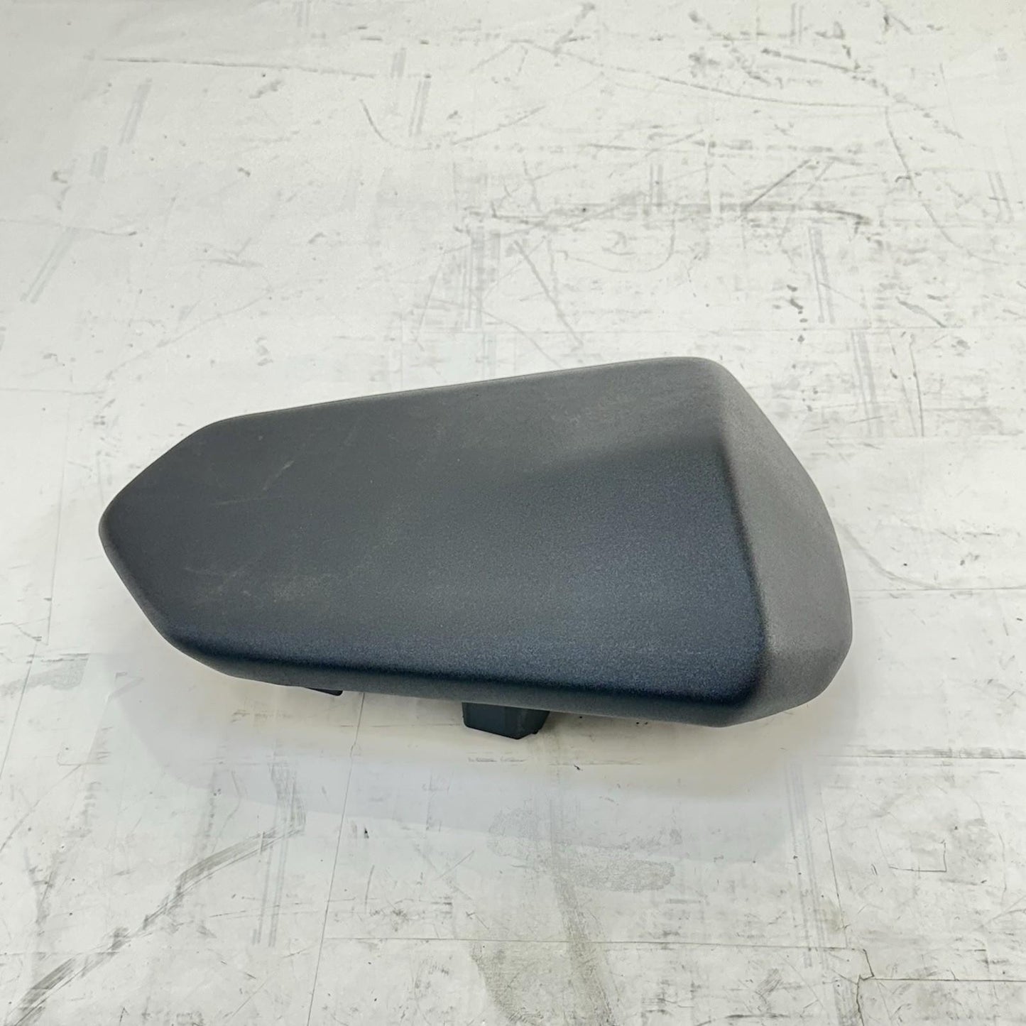 2017 - 2019 HONDA CBR 1000RR SP REAR SEAT BACK PILLION CUSHION BLACK STOCK