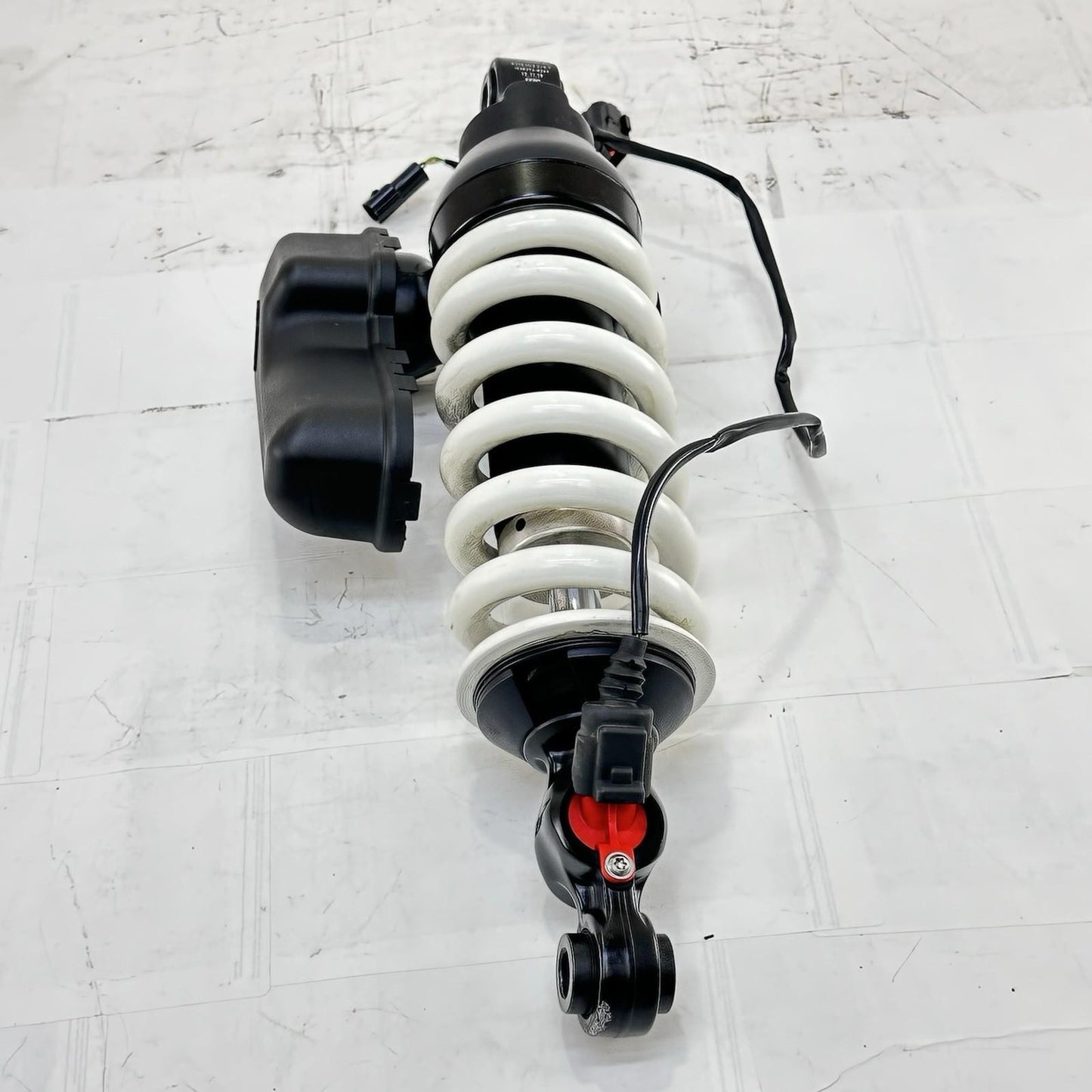 2017 - 2019 KTM 1290 SUPER DUKE GT REAR SHOCK BACK SUSPENSION ABSORBER STOCK