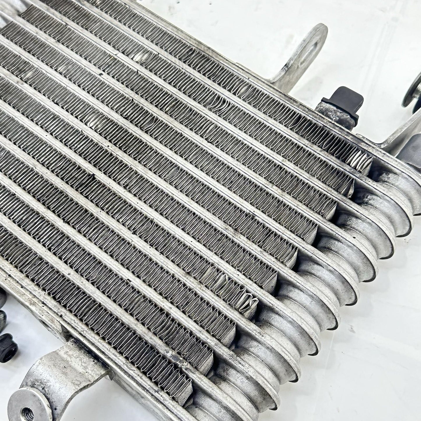 2016 - 2019 YAMAHA YZF R1 LOWER RADIATOR OIL COOLER ENGINE MOTOR COOLING STOCK